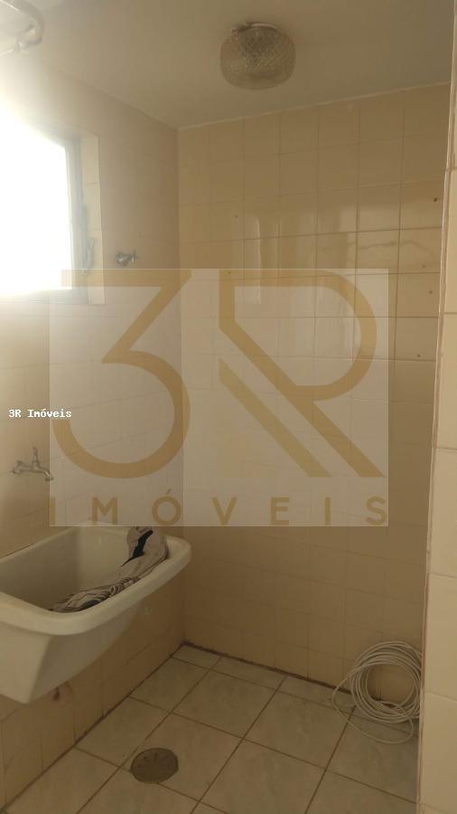 Apartamento para alugar com 2 quartos, 57m² - Foto 8