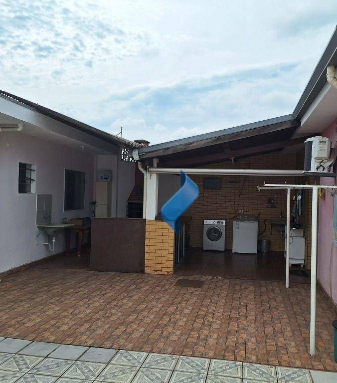 Casa à venda com 3 quartos, 190m² - Foto 25