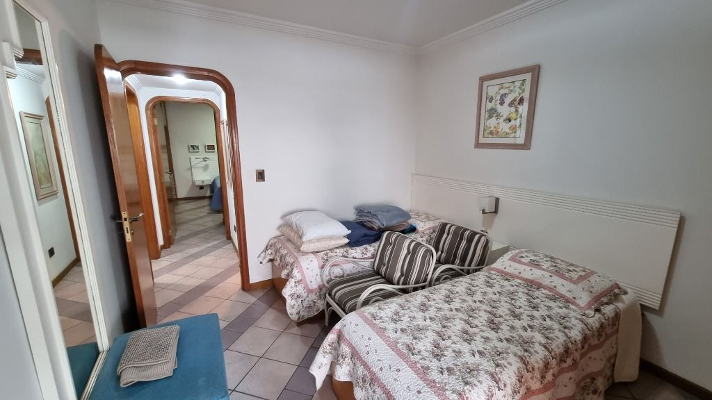 Apartamento à venda com 3 quartos, 130m² - Foto 14