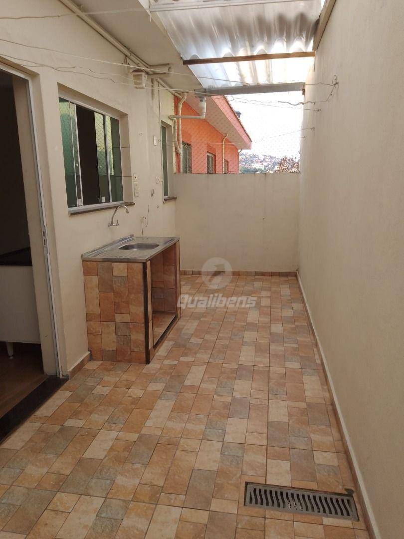 Casa para alugar com 2 quartos, 115m² - Foto 8