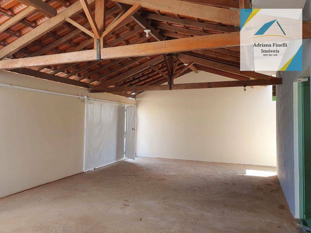 Casa à venda com 3 quartos, 75m² - Foto 2