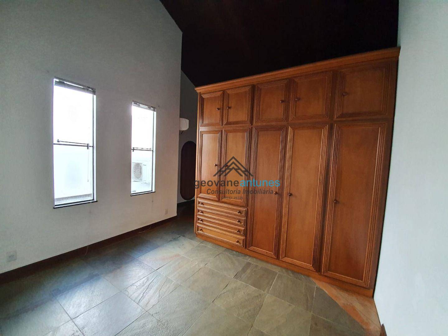 Sobrado à venda com 4 quartos, 681m² - Foto 36