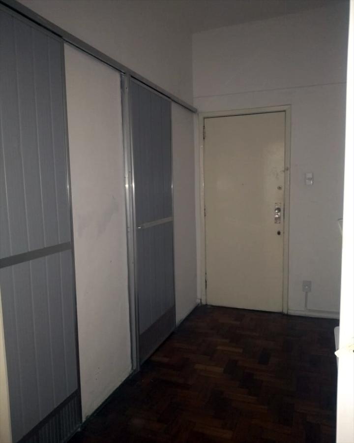 Apartamento à venda com 1 quarto, 42m² - Foto 7