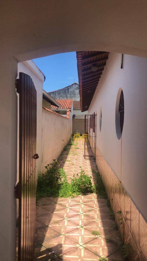 Casa à venda com 2 quartos, 69m² - Foto 16