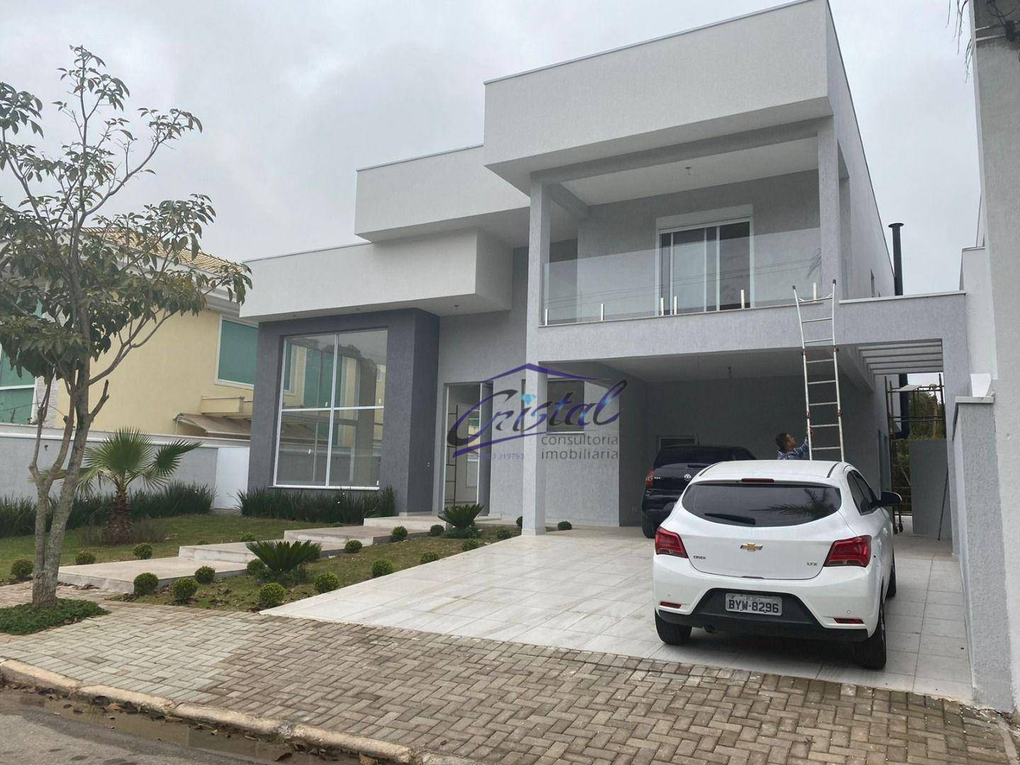 Casa de Condomínio à venda com 4 quartos, 387m² - Foto 2