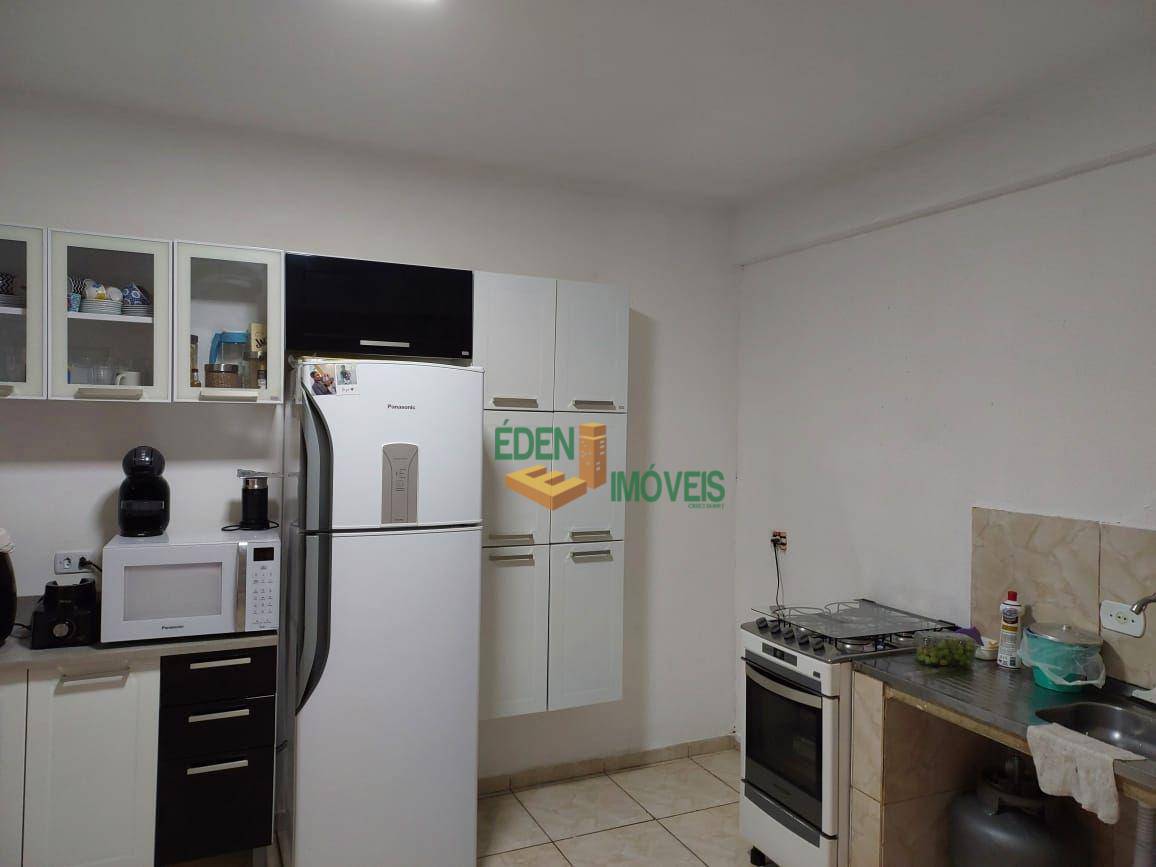 Casa à venda com 2 quartos, 107m² - Foto 12