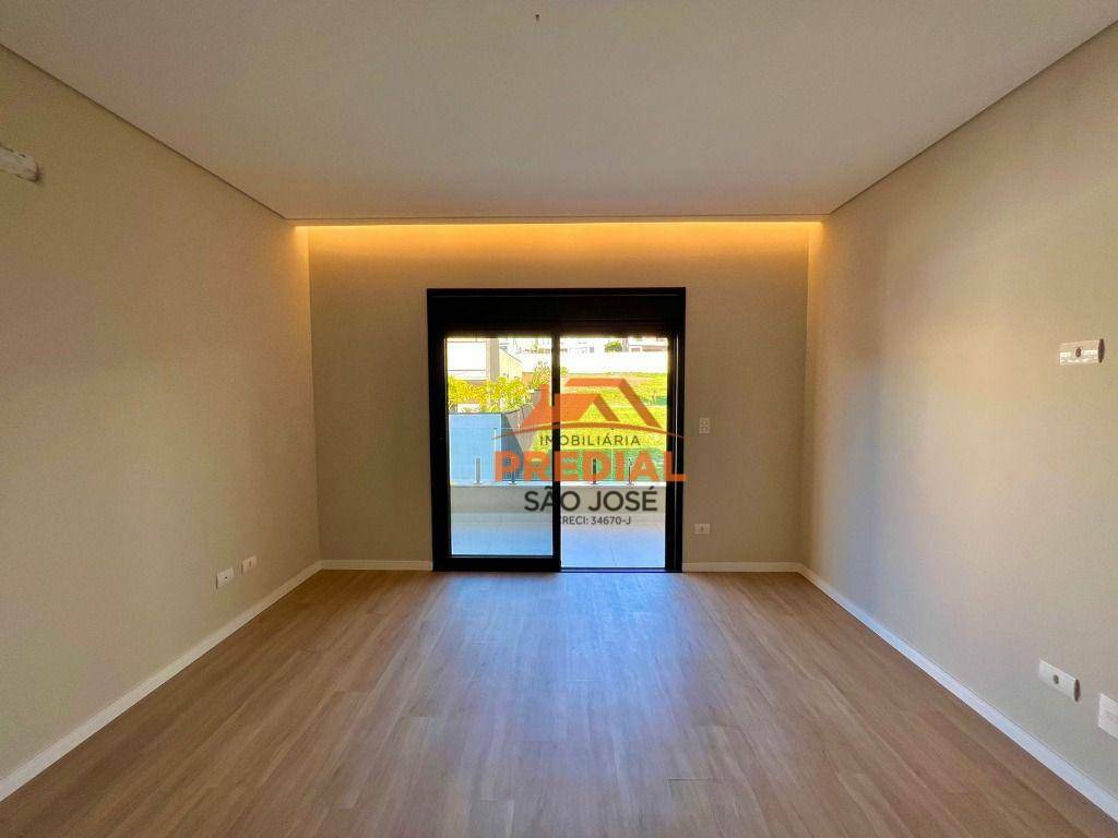 Casa de Condomínio à venda com 4 quartos, 374m² - Foto 16