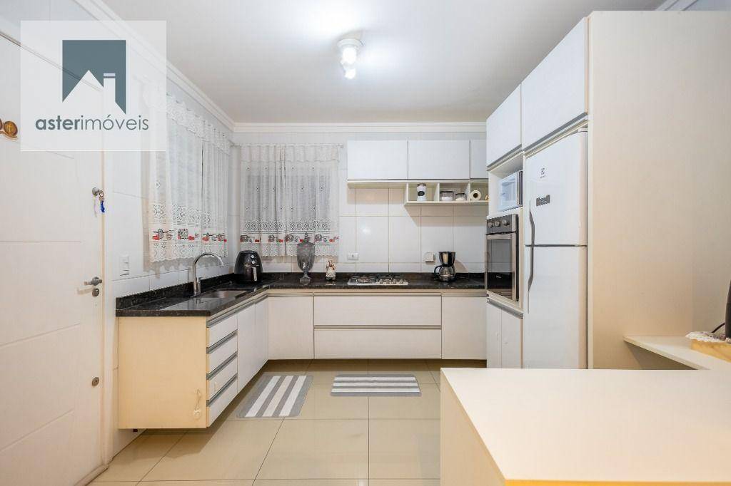 Sobrado à venda com 3 quartos, 205m² - Foto 6