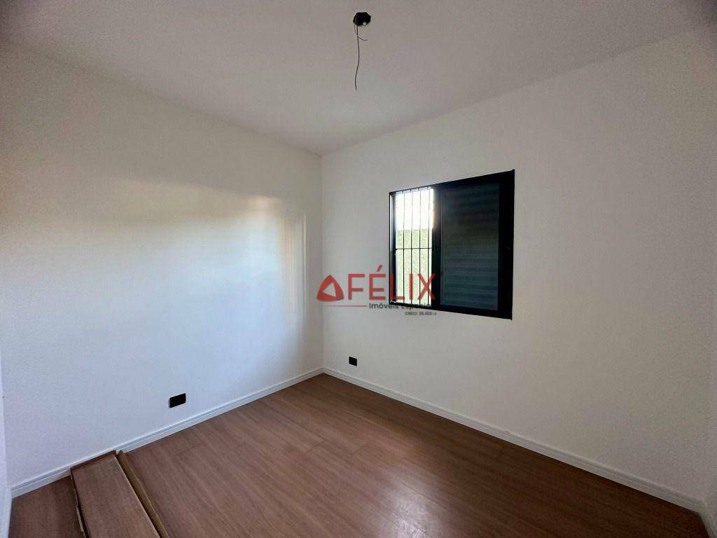 Casa à venda com 3 quartos, 83m² - Foto 14