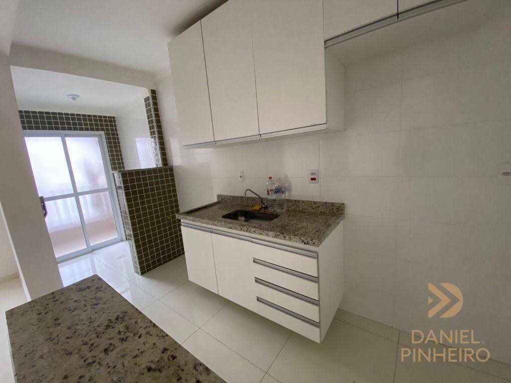 Apartamento à venda com 2 quartos, 67m² - Foto 13