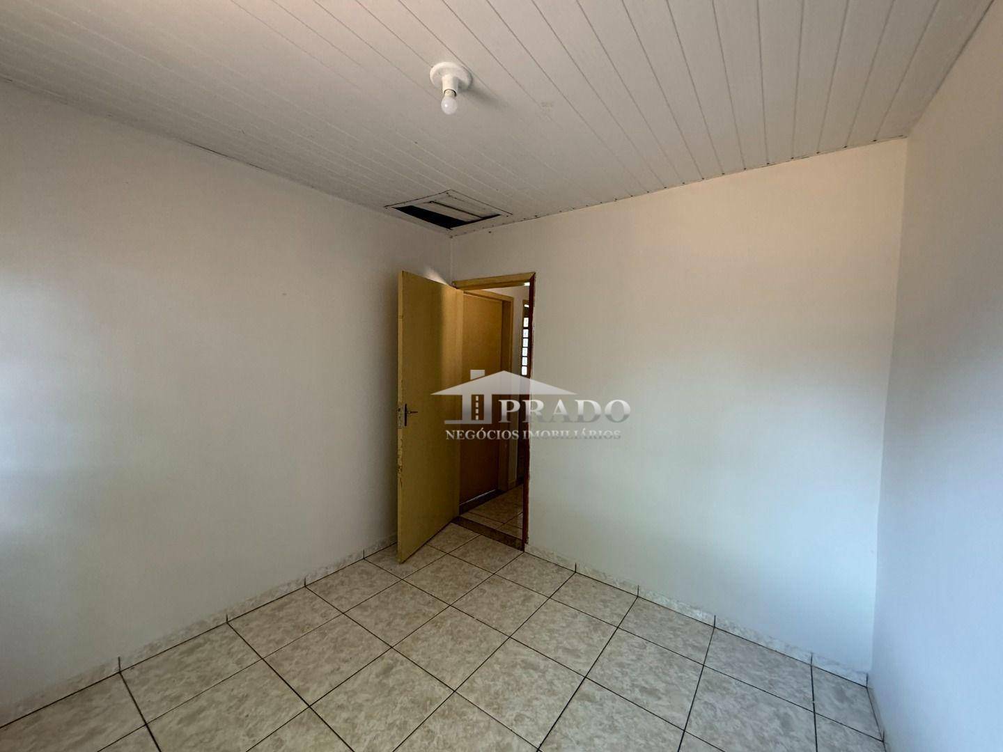 Casa à venda com 4 quartos, 200m² - Foto 15