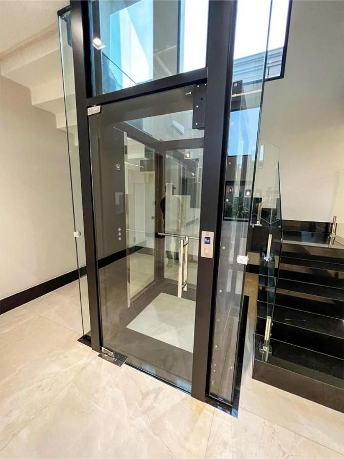 Casa à venda com 3 quartos, 618m² - Foto 2