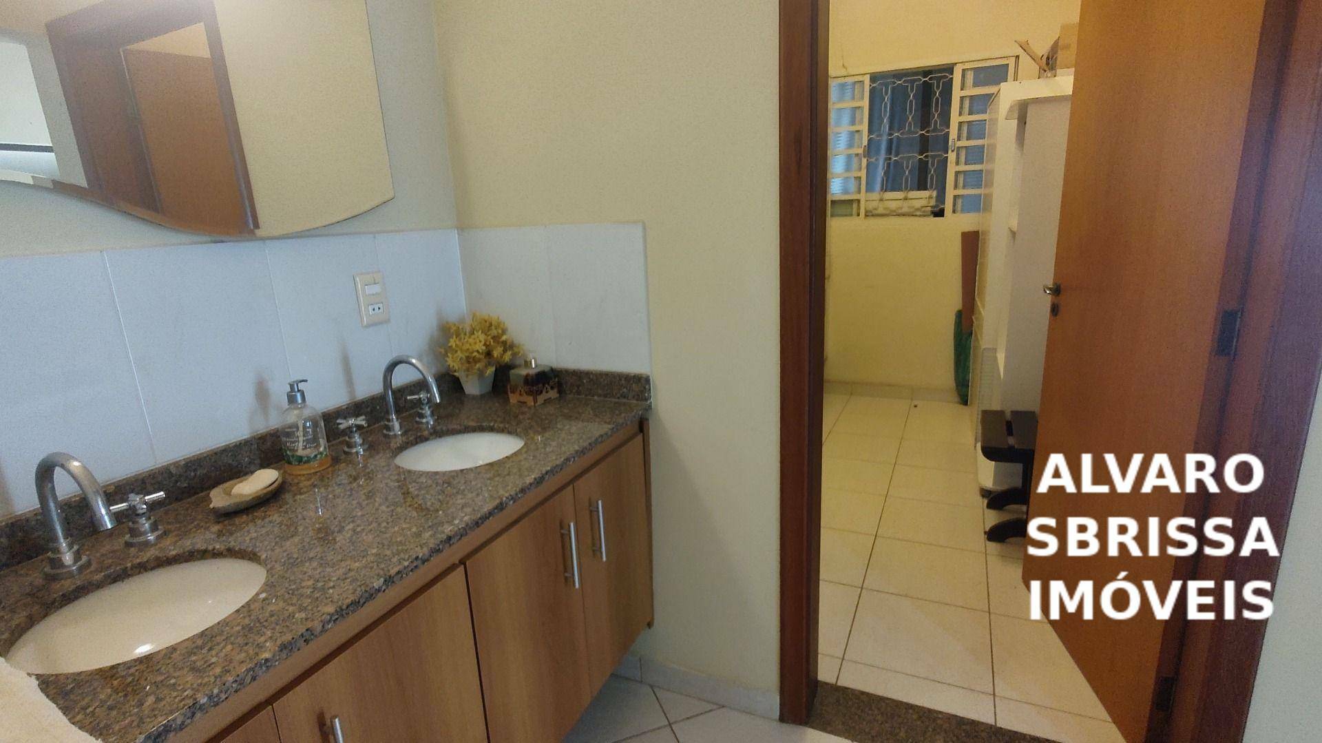 Chácara à venda com 3 quartos, 258m² - Foto 18