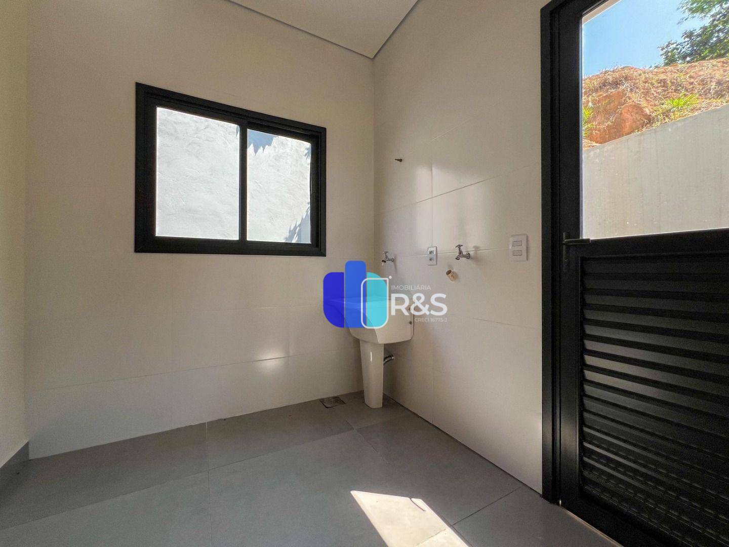 Casa à venda com 3 quartos, 209m² - Foto 33