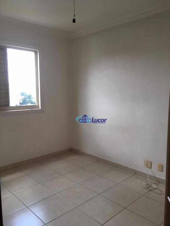 Apartamento à venda com 2 quartos, 56m² - Foto 29