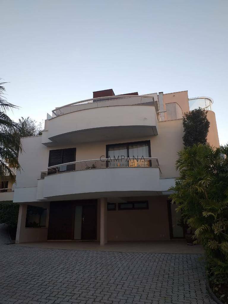 Casa à venda com 4 quartos, 650m² - Foto 1