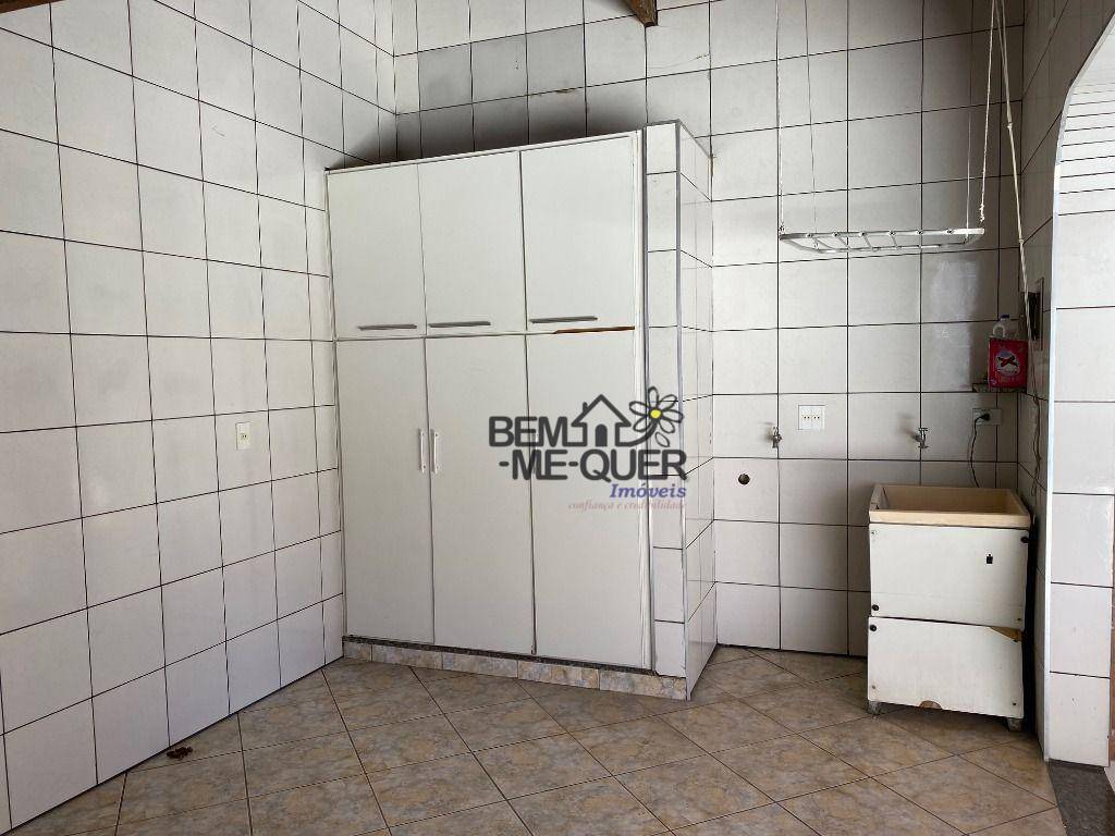 Casa à venda com 3 quartos, 380m² - Foto 38