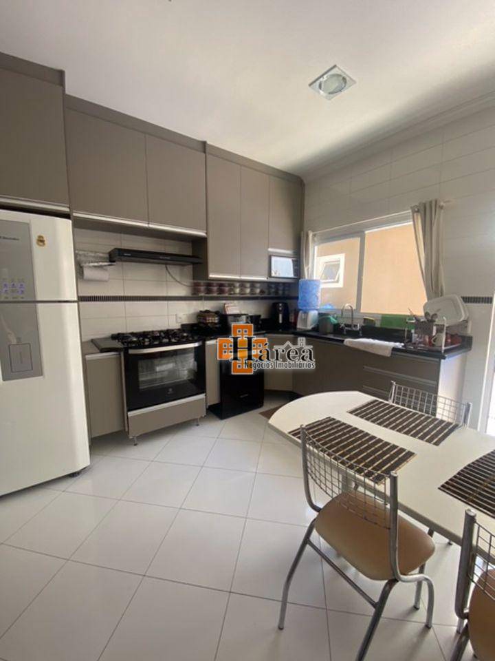 Sobrado à venda com 3 quartos, 257m² - Foto 17