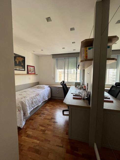 Apartamento à venda com 3 quartos, 110m² - Foto 9