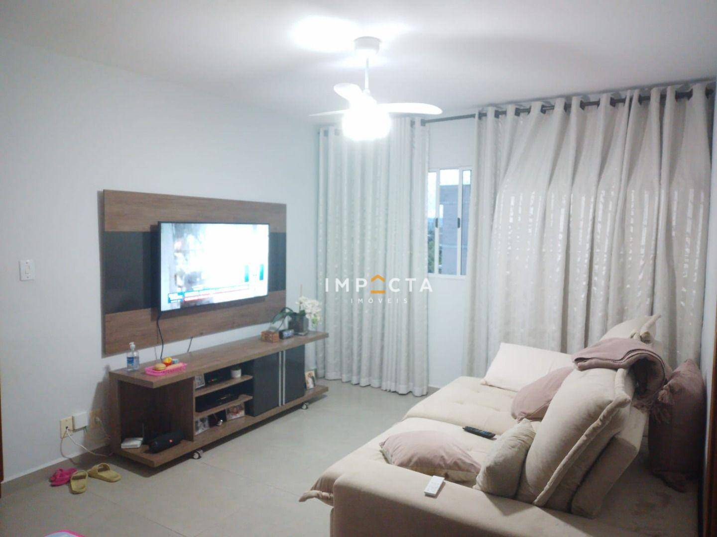 Apartamento à venda com 2 quartos, 63m² - Foto 1