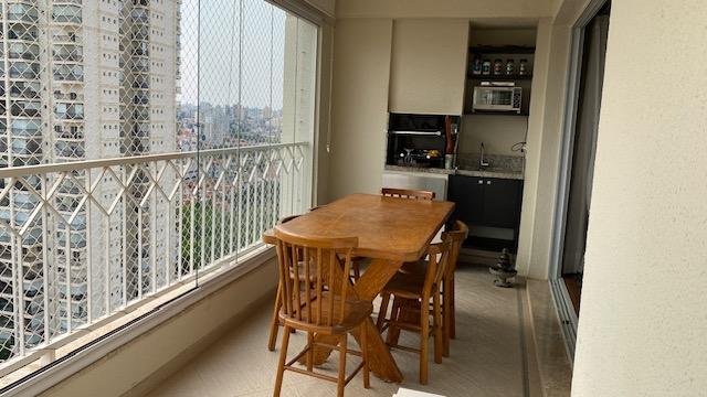 Apartamento para alugar com 3 quartos, 135m² - Foto 17