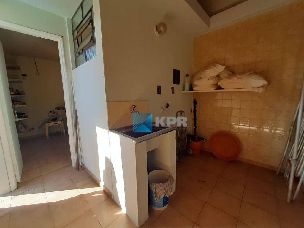 Casa à venda com 3 quartos, 185m² - Foto 9