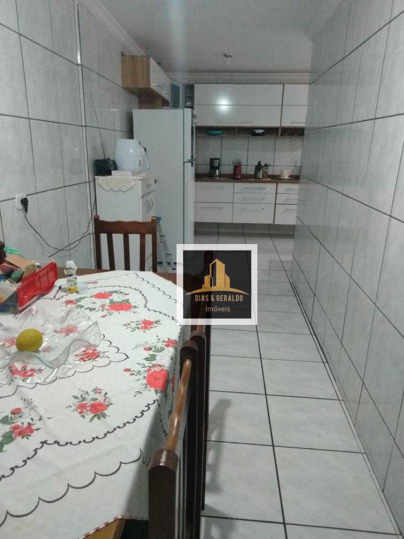 Sobrado à venda com 3 quartos, 200m² - Foto 10