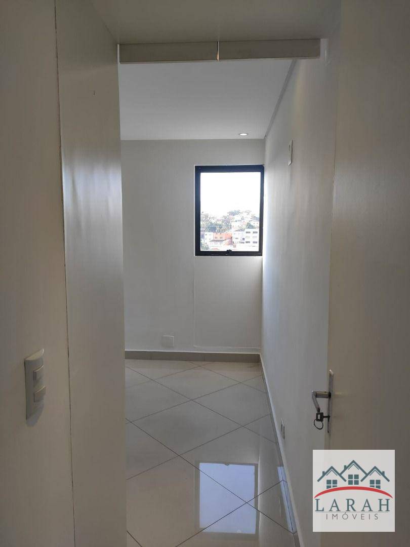 Apartamento à venda com 2 quartos, 67m² - Foto 4