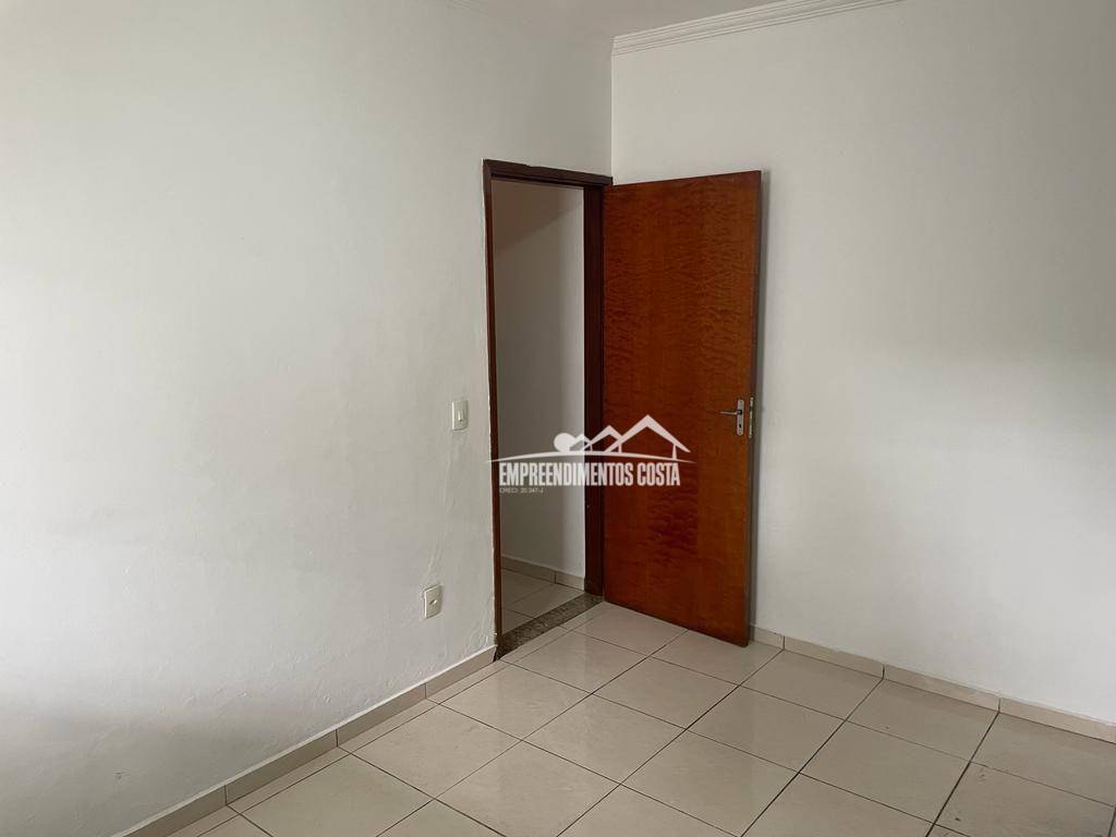 Casa à venda com 2 quartos, 127m² - Foto 13