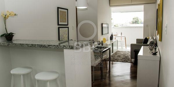 Apartamento à venda com 2 quartos, 60m² - Foto 2