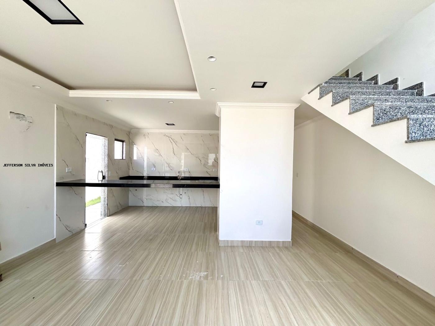 Casa à venda com 3 quartos, 210m² - Foto 5