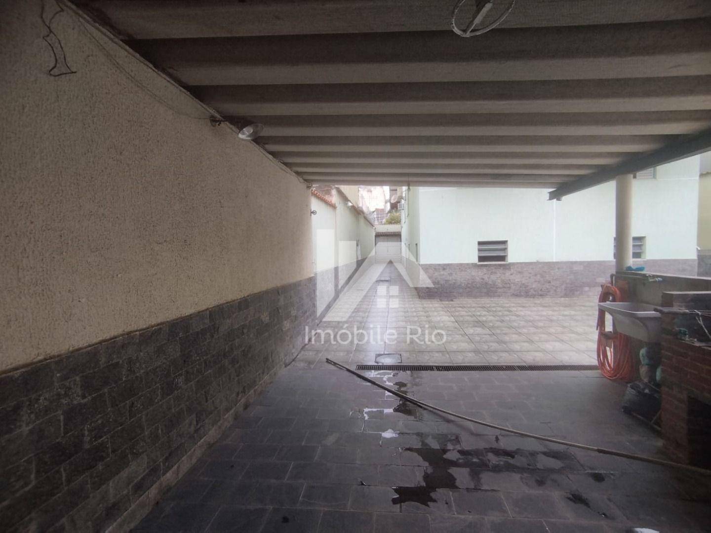 Casa à venda com 3 quartos, 258m² - Foto 57