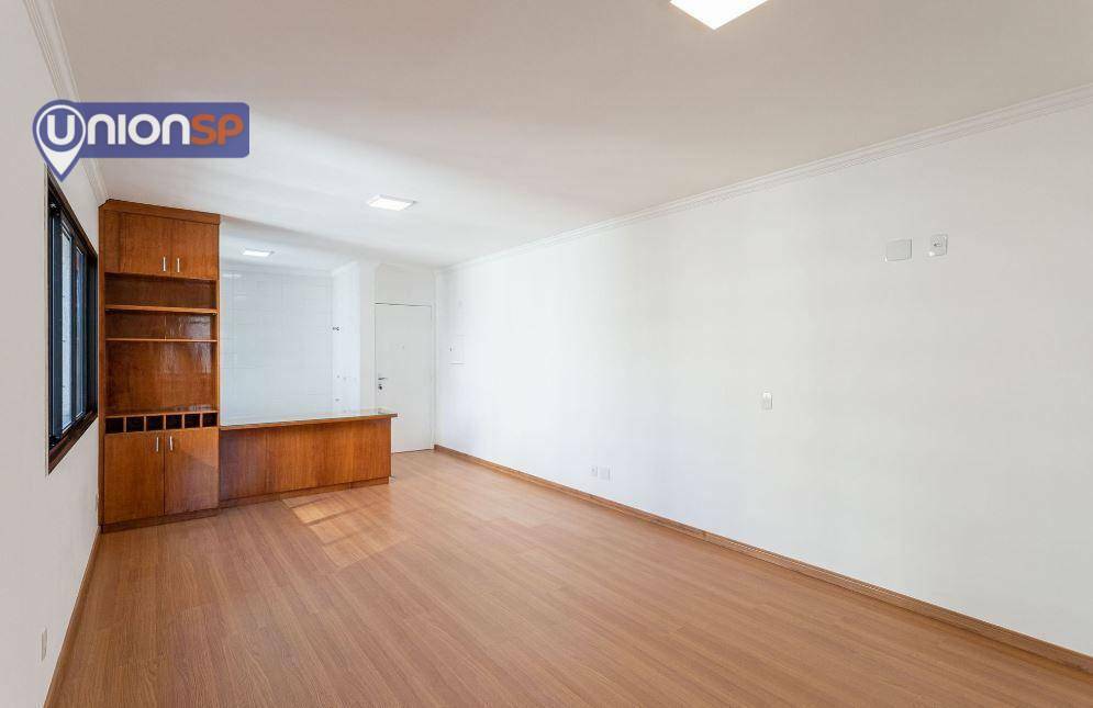 Apartamento à venda com 1 quarto, 40m² - Foto 4