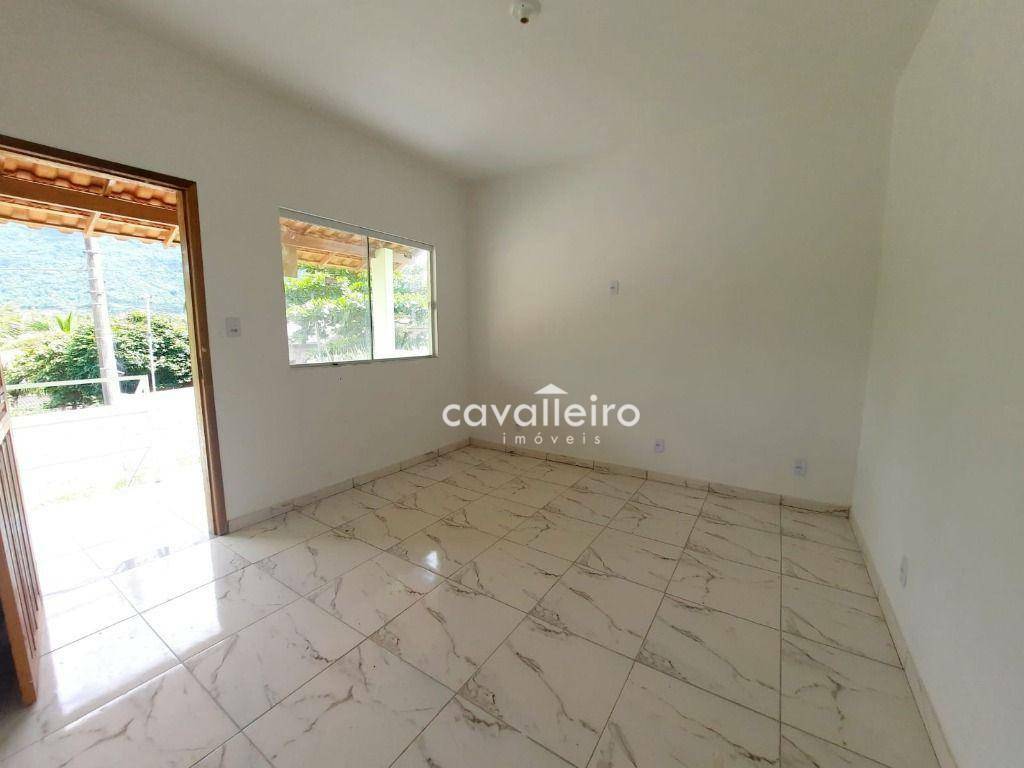 Casa à venda com 2 quartos, 70m² - Foto 9