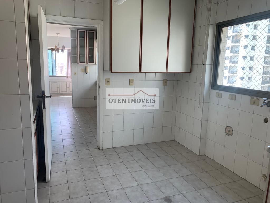 Apartamento à venda com 3 quartos, 192m² - Foto 26