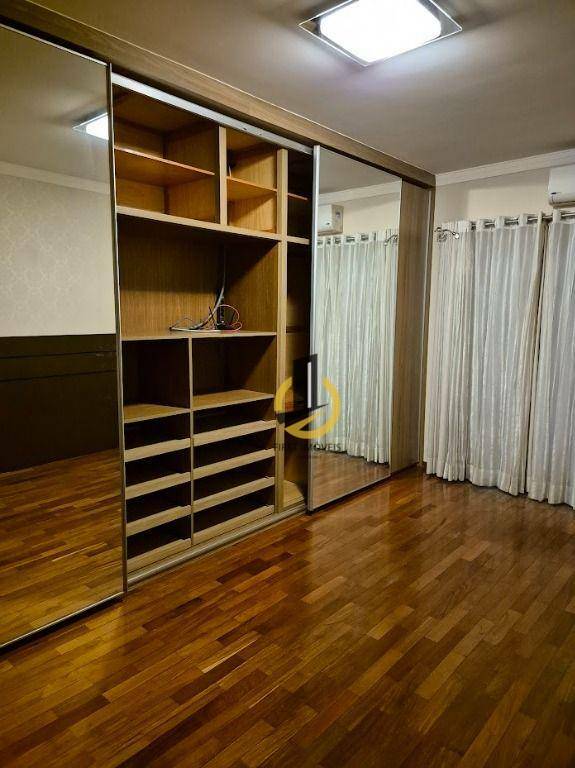 Sobrado à venda com 3 quartos, 300m² - Foto 31