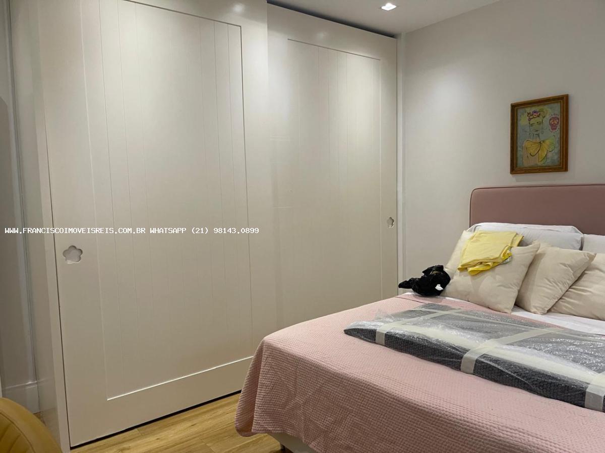 Apartamento à venda com 3 quartos, 210m² - Foto 16