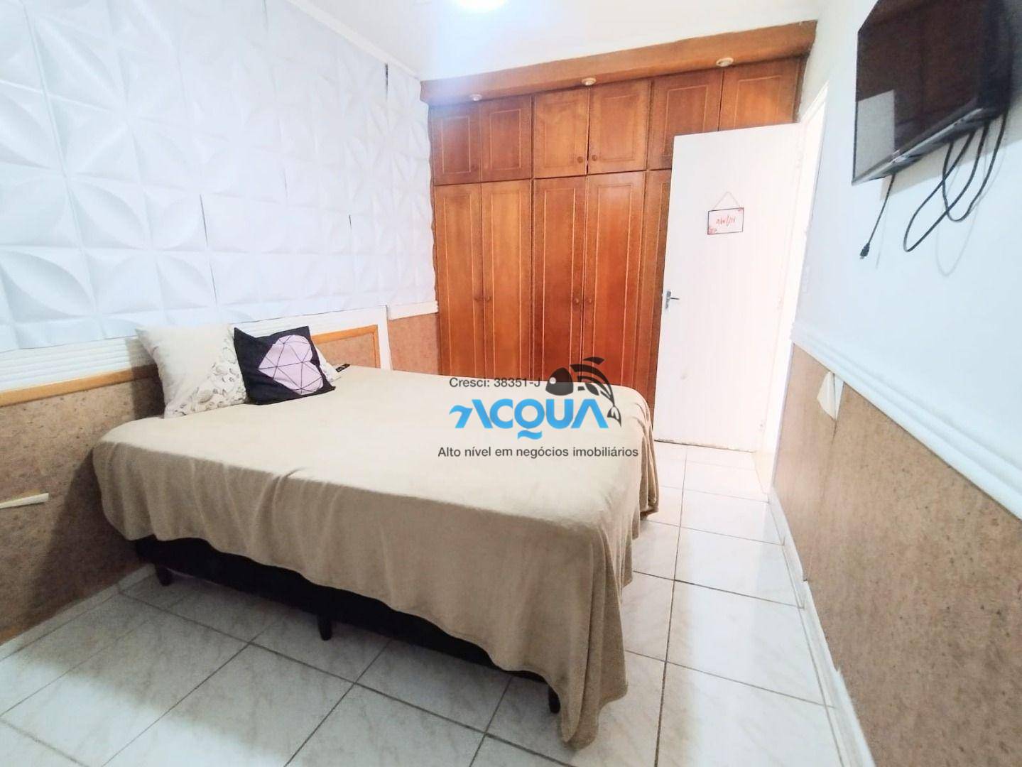 Apartamento à venda com 2 quartos, 70m² - Foto 4