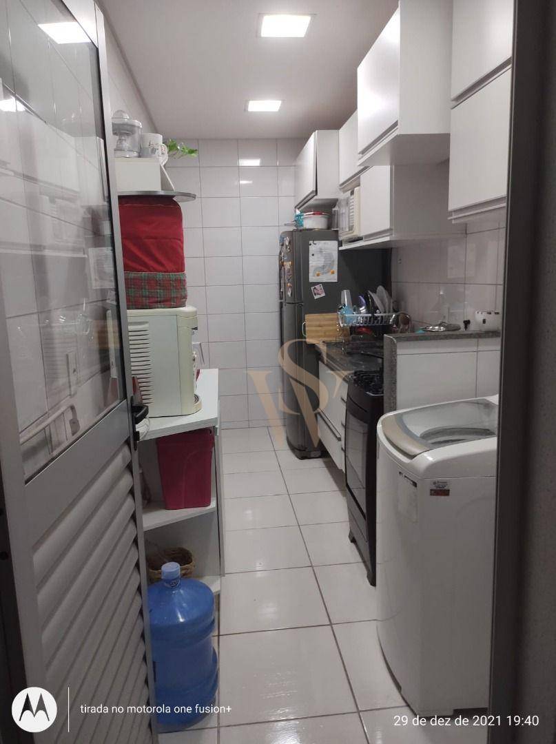 Apartamento à venda com 2 quartos, 62m² - Foto 3