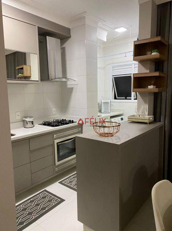 Apartamento à venda com 2 quartos, 64m² - Foto 6