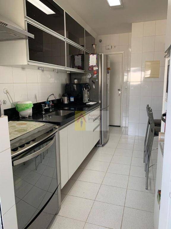 Apartamento à venda com 3 quartos, 86m² - Foto 4