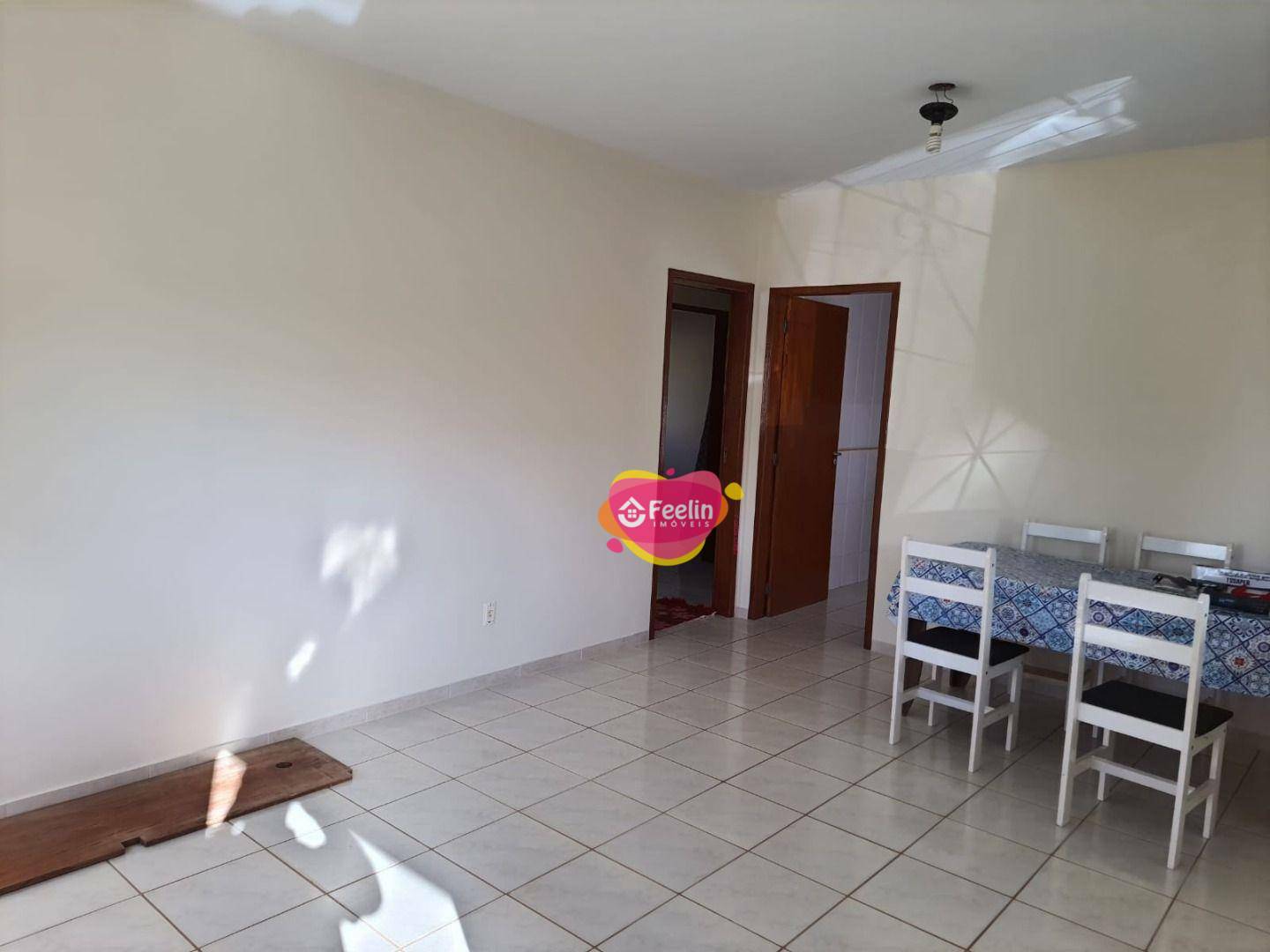 Casa à venda com 4 quartos, 121m² - Foto 12