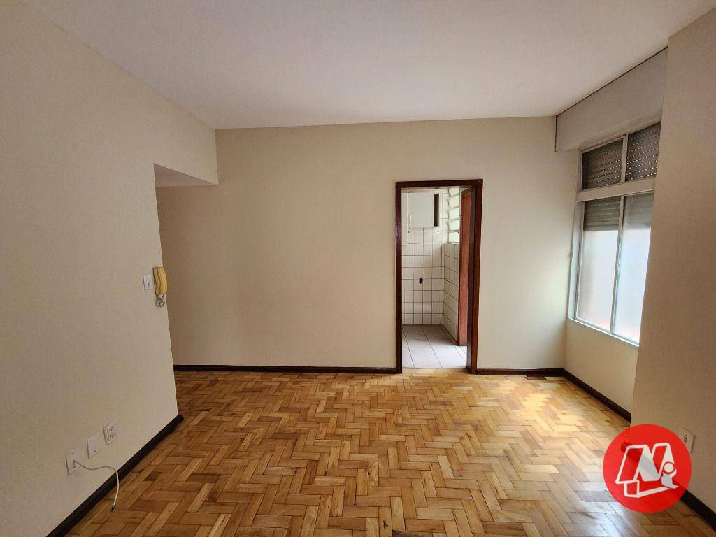 Apartamento à venda com 2 quartos, 65m² - Foto 2