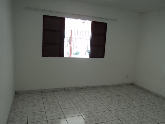 Casa para alugar com 2 quartos, 95m² - Foto 22