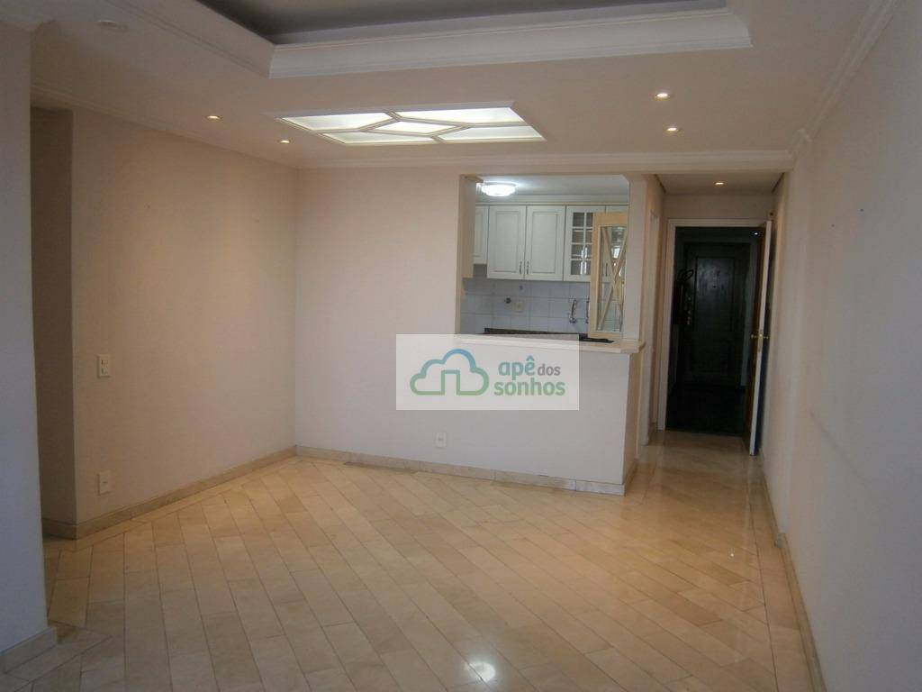 Apartamento para alugar com 2 quartos, 70m² - Foto 2