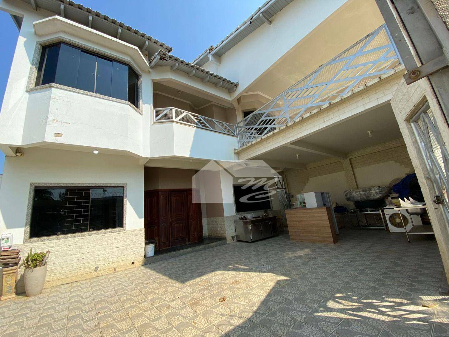 Casa à venda com 5 quartos, 430m² - Foto 1