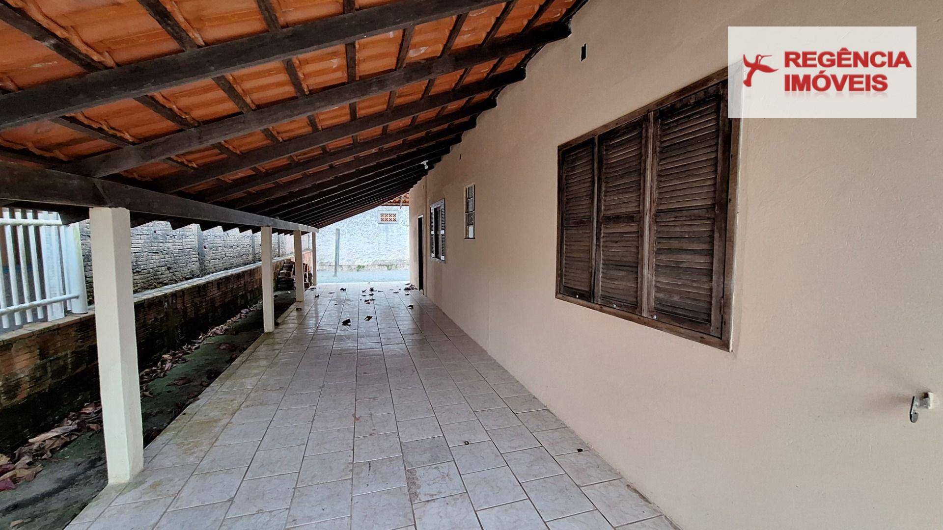 Casa à venda com 3 quartos, 90m² - Foto 17