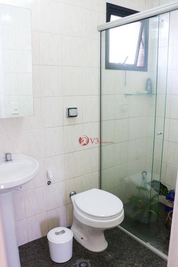 Apartamento à venda com 3 quartos, 137m² - Foto 17