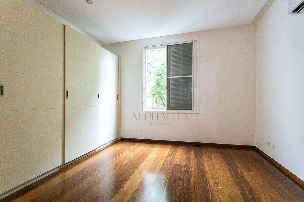 Casa de Condomínio para alugar com 4 quartos, 403m² - Foto 49