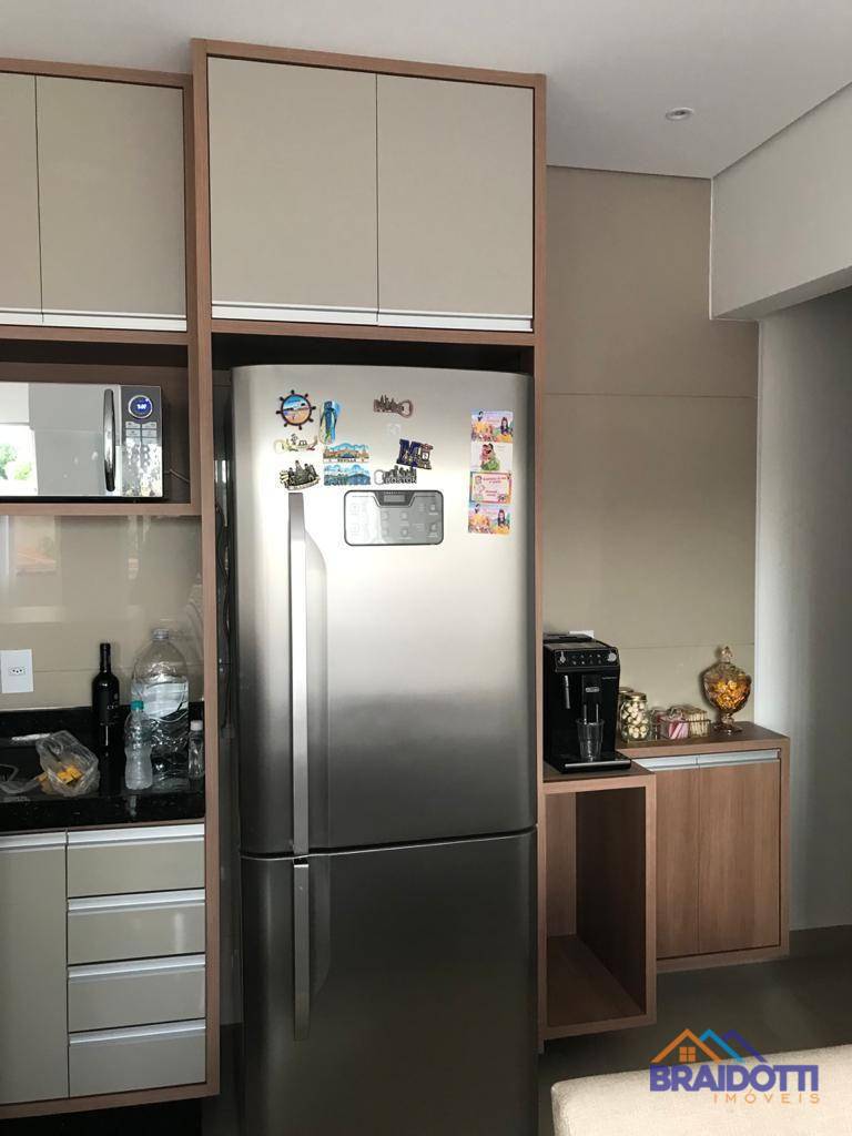 Apartamento à venda com 2 quartos, 67m² - Foto 13